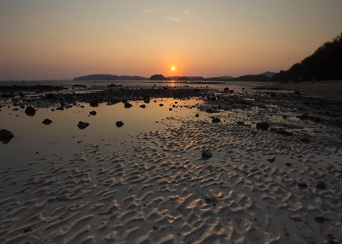 Ao Nang hotels near Tonsai Beach