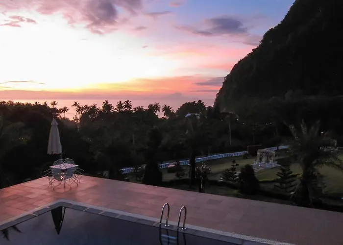 Pet friendly Heaven 7 Panorama Seaview Condo At Krabi