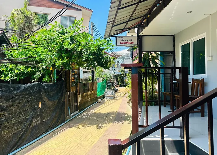 Bang Sit Guest House Phi Phi Don