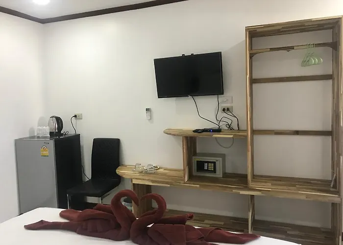 Phi Phi Pagarang House Hotel